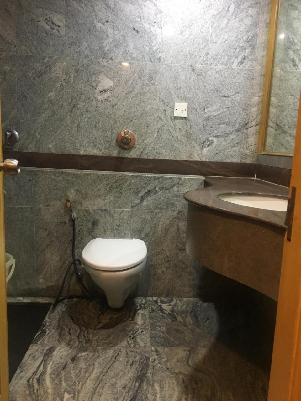 Asr Guesthouse Tirupati Kültér fotó